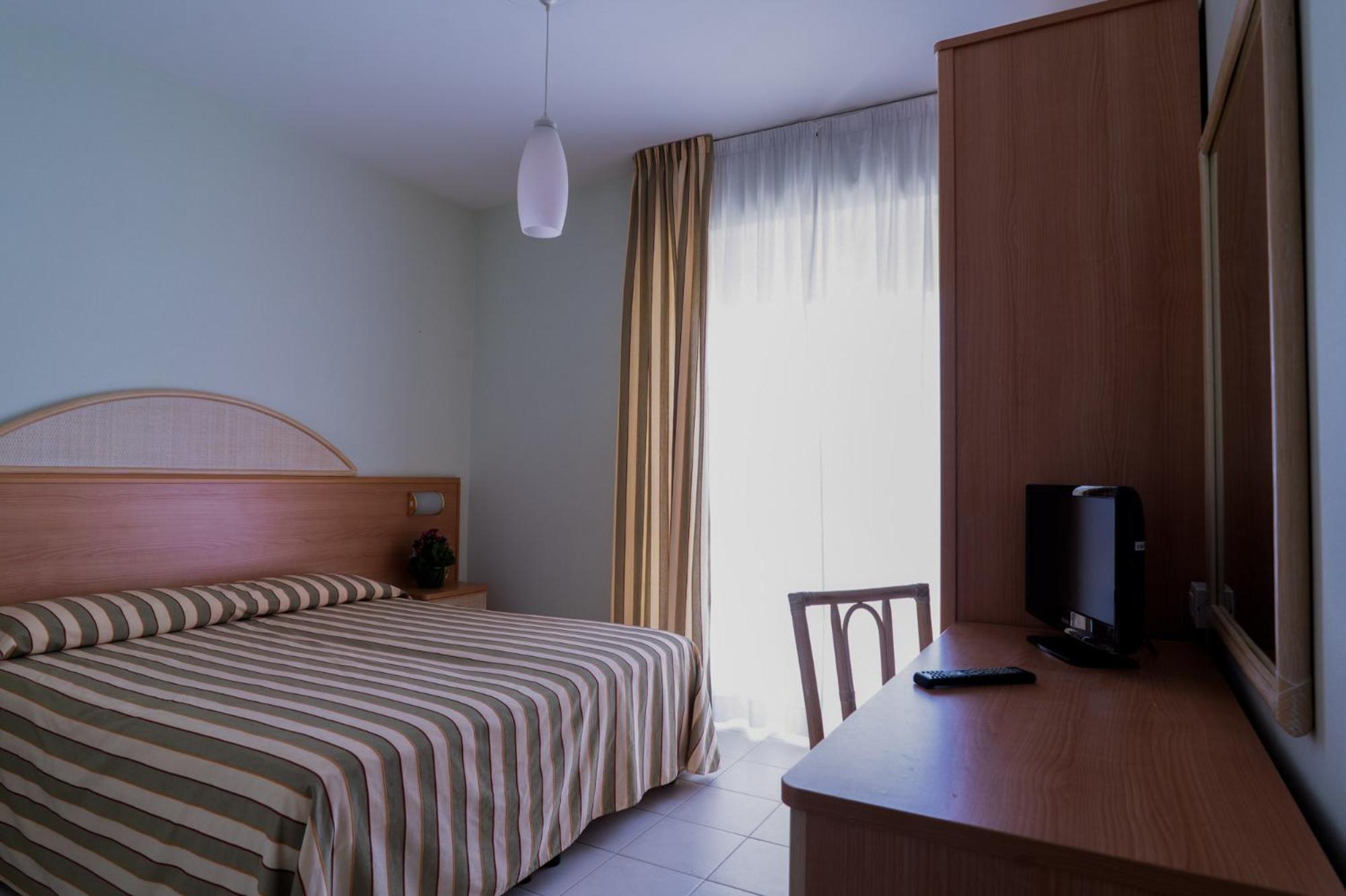 Hotel Jollino Pineto Ngoại thất bức ảnh