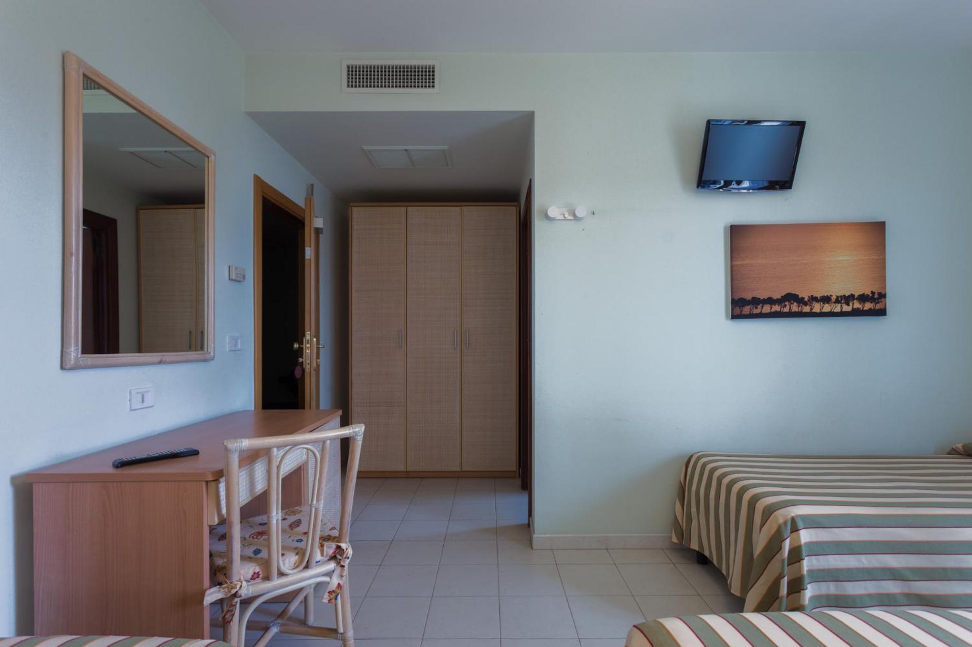 Hotel Jollino Pineto Ngoại thất bức ảnh