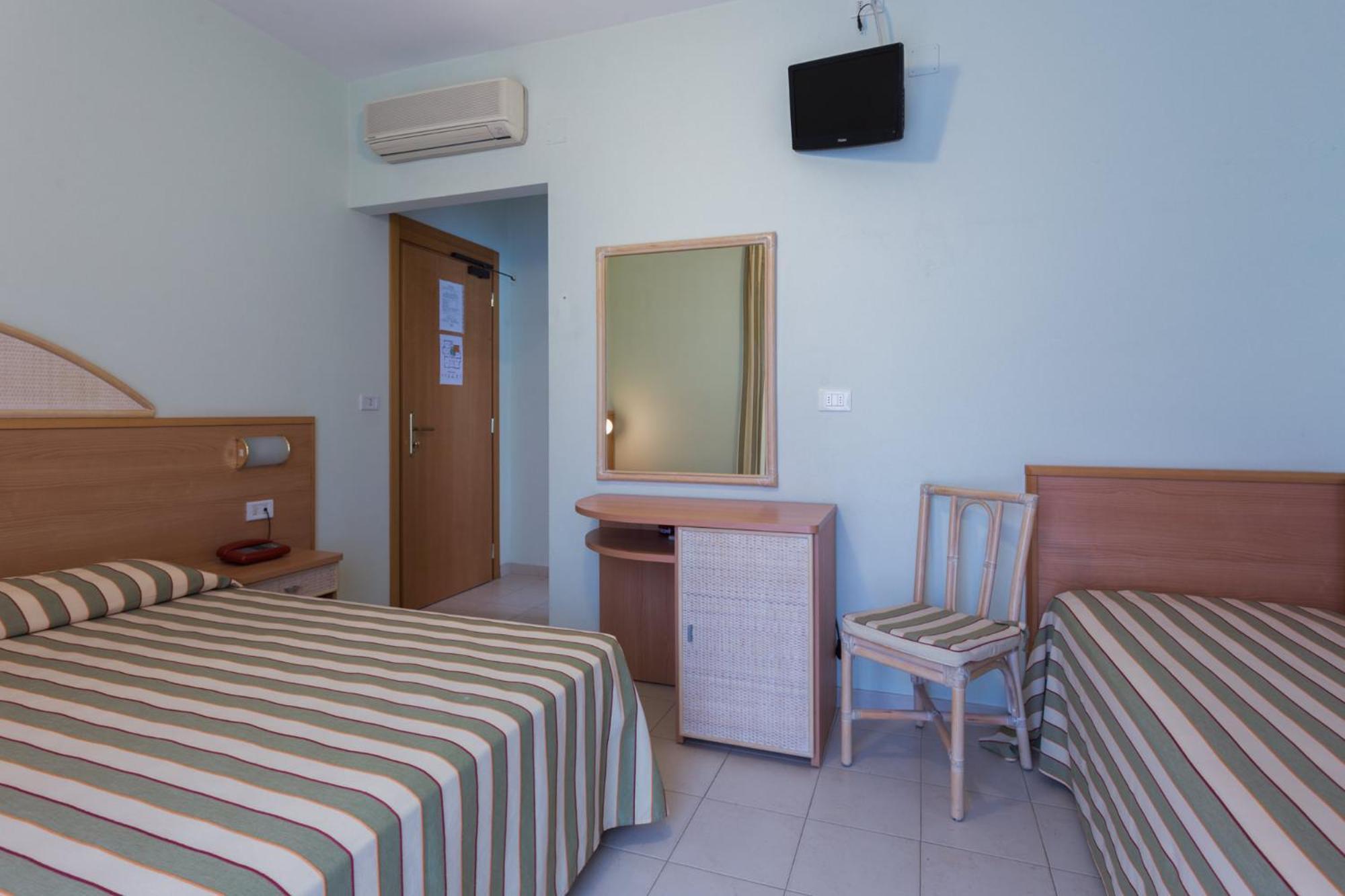 Hotel Jollino Pineto Ngoại thất bức ảnh