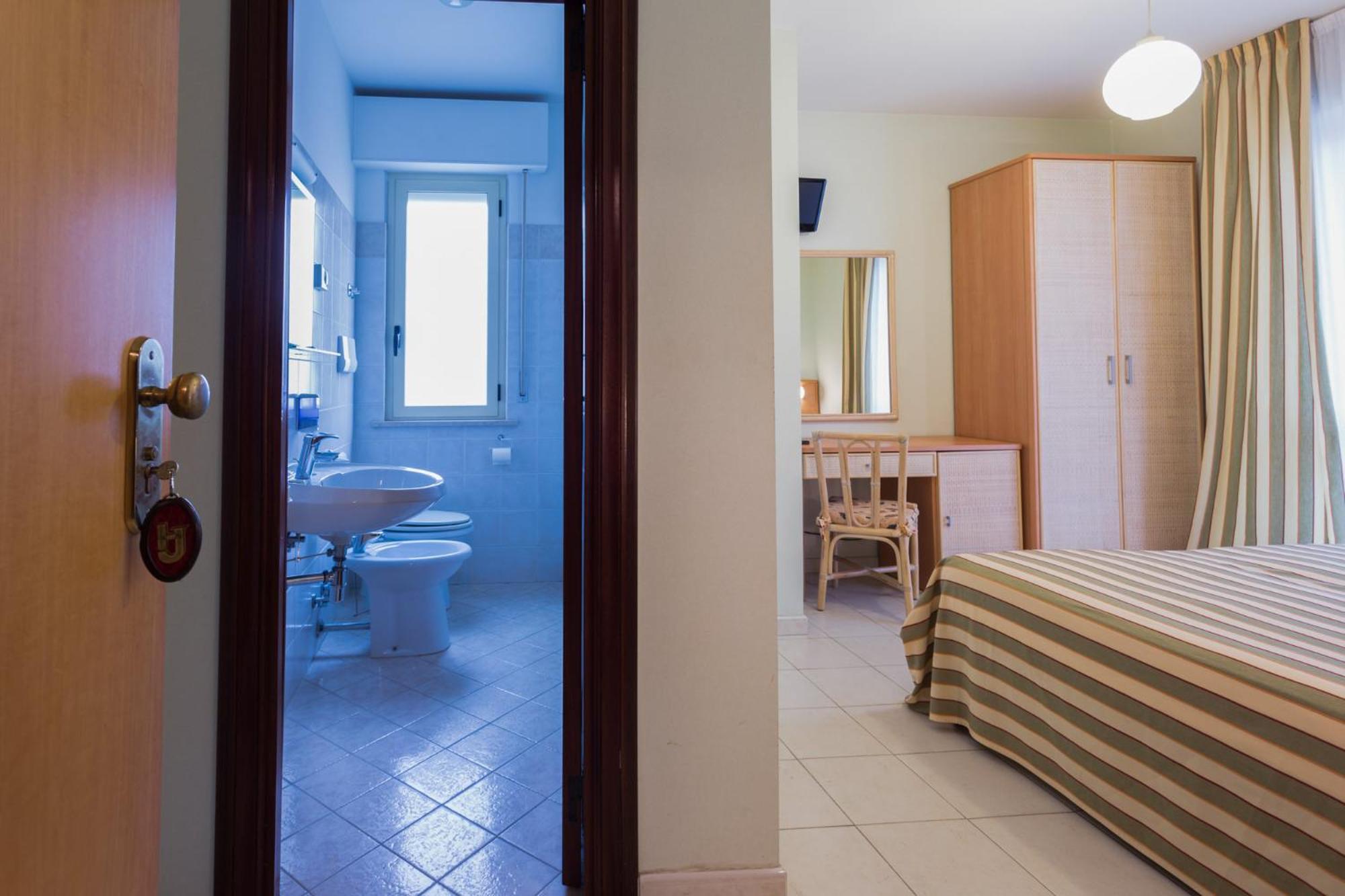 Hotel Jollino Pineto Ngoại thất bức ảnh