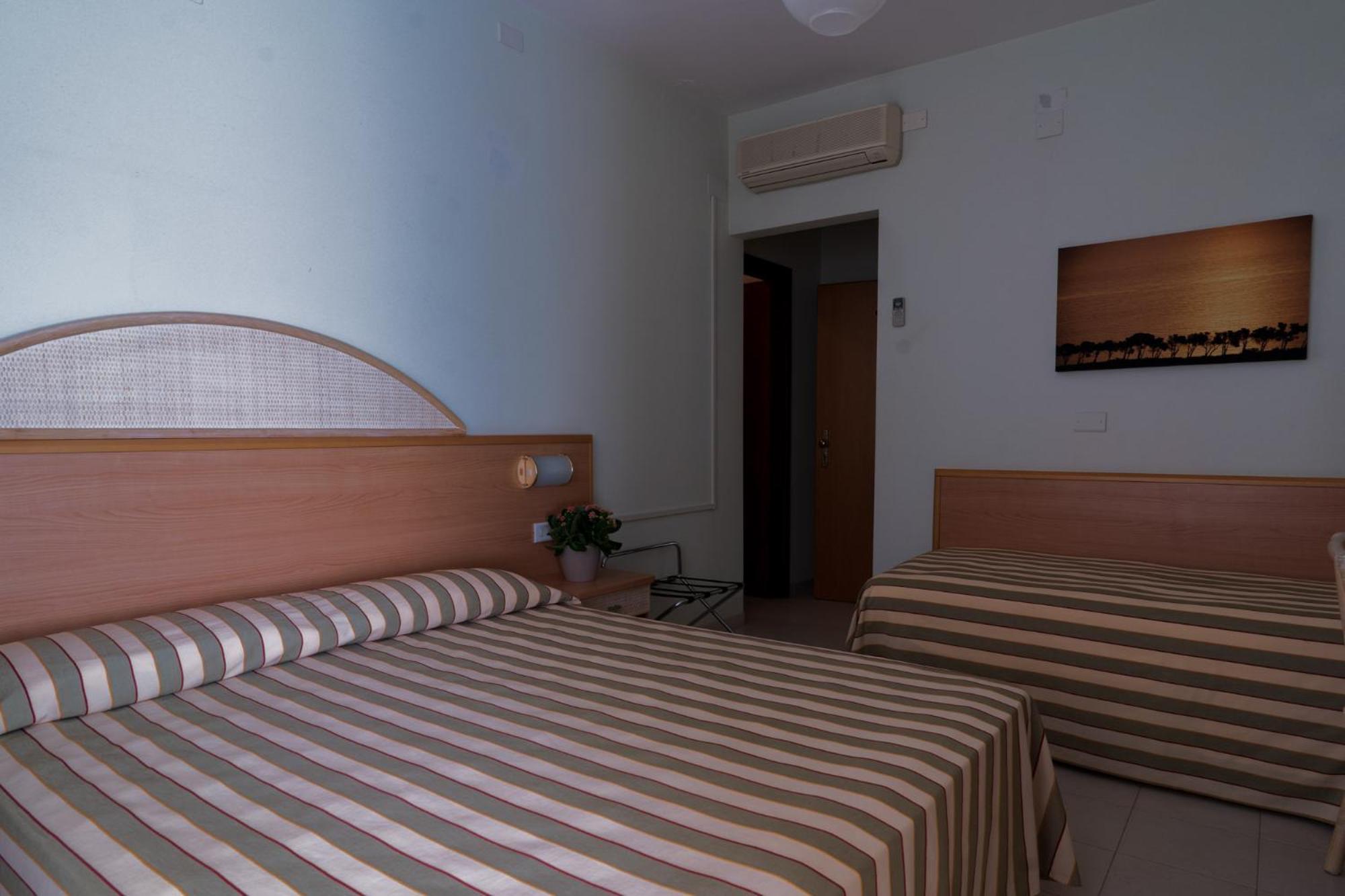 Hotel Jollino Pineto Ngoại thất bức ảnh